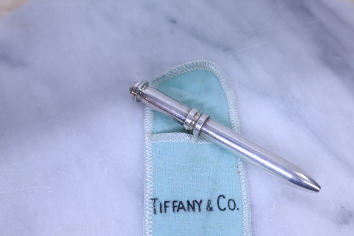 VINTAGE TIFFANY & CO. STERLING SILVER BALLPOINT PEN/DESIGNED VINTAGE TIFFANY & CO. STERLING SILVER BALLPOINT PEN/DESIGNED