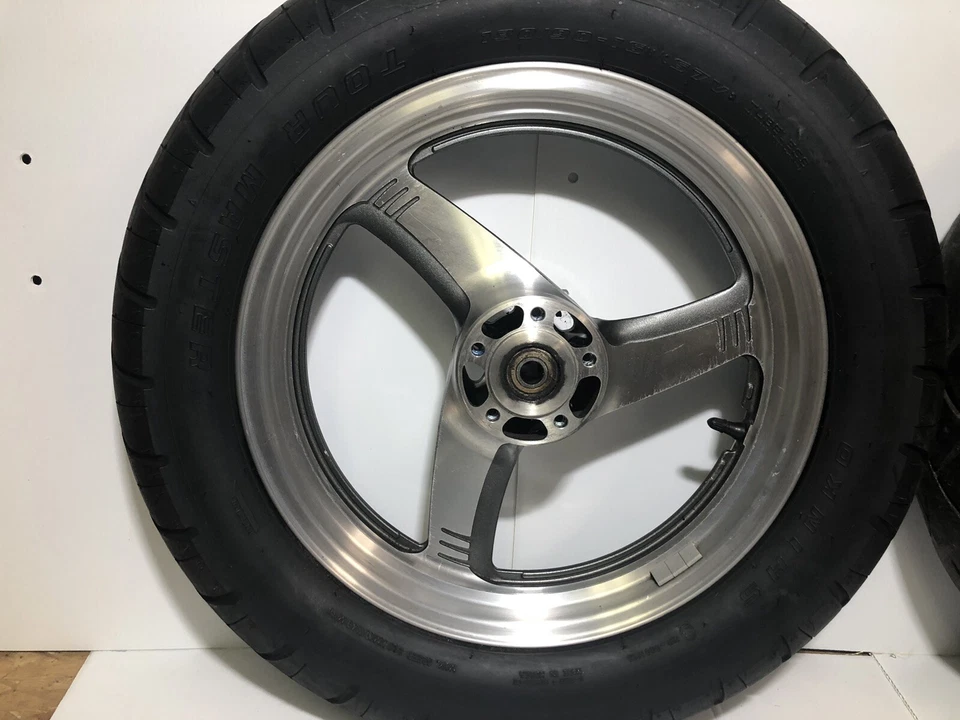 1998 Suzuki Marauder 800 Wheel Set (Needs Tires/Rear Has Tread But Dry-rot)(OEM) Foto 2 de 4
