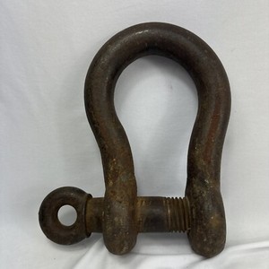 Probably CM Midland 35 Ton Screw-Pin Anchor Shackle 2 in. Made in USA - 18 Lbs