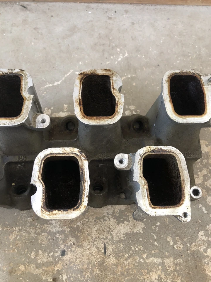 GMC Acadia 2008 colector inferior de 3,6 L Foto 3 de 4