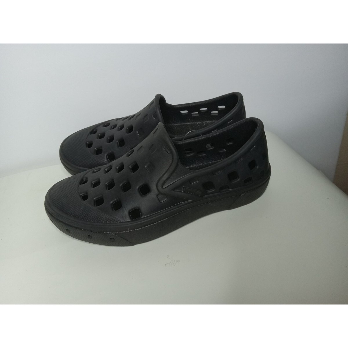 Vans Youth TRK Slip-ons Water Shoes Soft Summer Time Fun  display picture 2