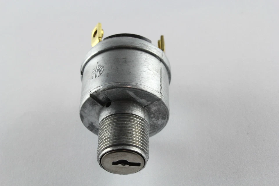 IGNITION SWITCH & 2 KEYS 4 POSITION 18mm DIA MOUNT 12V UNIVERSAL APPLICATIONS - Image 2 of 4