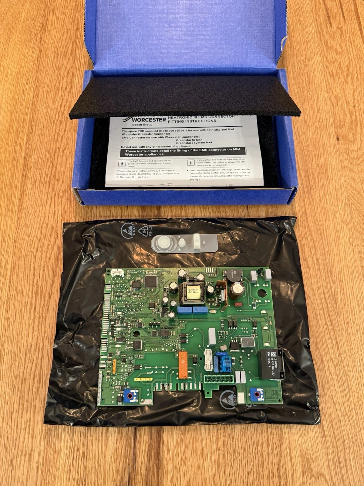Worcester Bosch 87483007130 Greenstar PCB - Brand New Boxed 4