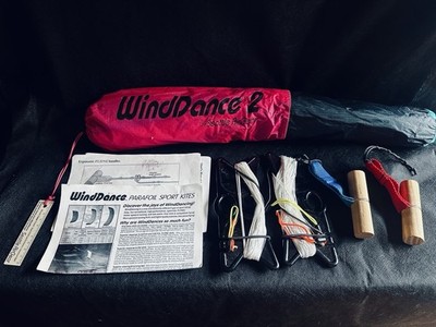 Vintage 1995 Seattle Air Gear WindDance 2 Sport Kite  with lines and handles