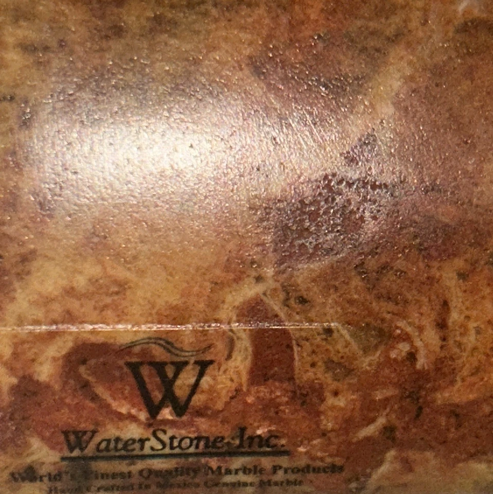 Reposacuchara grande de mármol hecha a mano Waterstone Inc. Foto 3 de 4