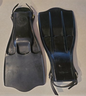 IDI Power Fin Swim Fins Swimming Flippers Snorkeling Scuba Diving Size Medium