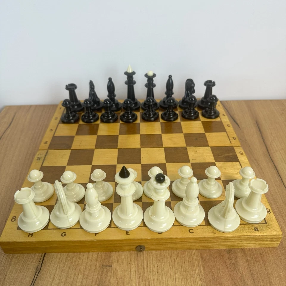 Vintage Chess Set Soviet Classic Plastic USSR Old Antique Chess - Image 4 of 4