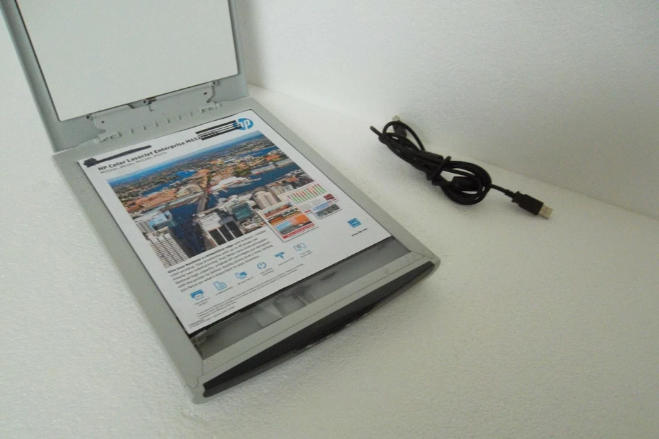 Canon CanoScan LiDE 70 USB Flatbed Scanner 2400x4800 48-Bit ZLID Top 1502B010 - Image 3 of 4