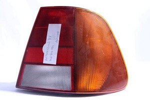 Original VW Polo classic Schlussleuchte rechts 6K5945112D Gebraucht 07990