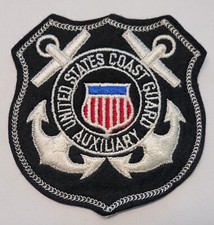 UNITED STATES COAST GUARD AUXILIARY VINTAGE FELT BADGE PATCH (NEW OLD STOCK)