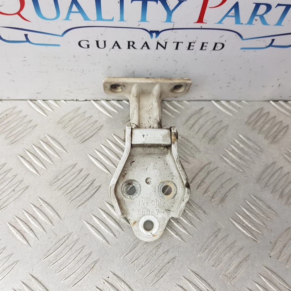 IVECO DAILY MK6 2016 bisagra de puerta delantera derecha lado del conductor Foto 2 de 4
