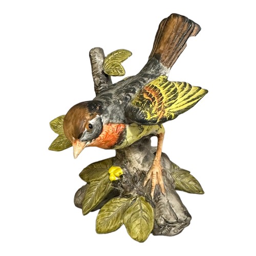UCTCI Bird Figurine Pekin Robin Leafy Branch Japan Bisque Realistic 5" VTG 1982 - Picture 5 of 10