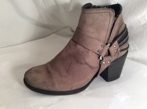 moda in pelle tan ankle boots