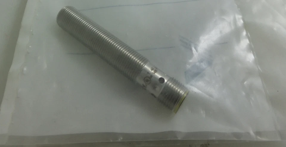 NEW Efector IFT216 Proximity Switch - Image 2 of 2