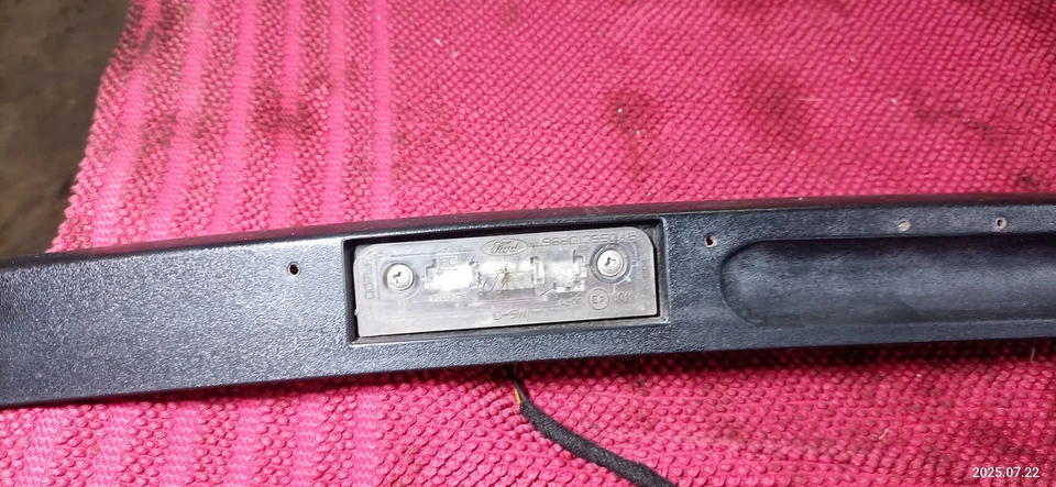 Griffleiste Heckklappe Kennzeichenbeleuchtung 2N11N43404AJW Ford Fusion JU 2004 - Bild 3 von 4