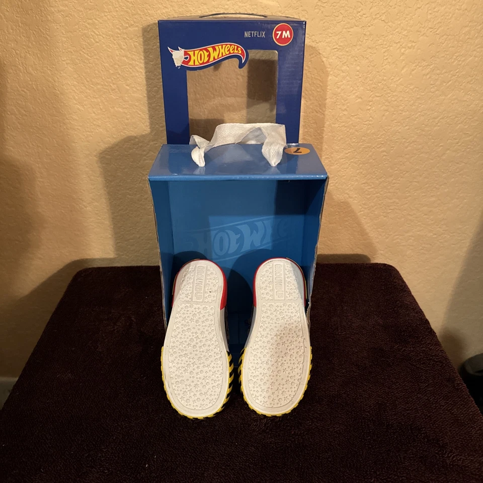 zapatillas tenis hot wheels para niños pequeños Foto 4 de 4