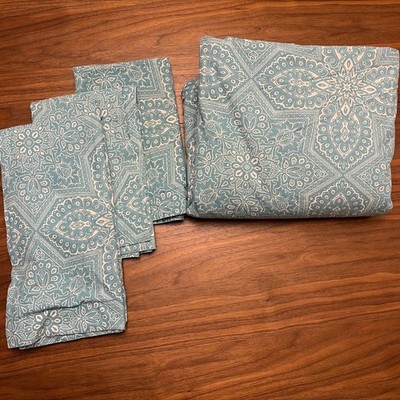 POTTERY BARN Farrah KING Duvet Cover Blue Teal White Medallion & 3 Pillow Cases