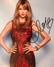 TAYLOR SWIFT Hand Signed Original 8x10 inch Photo Authentic Autograph w/COA