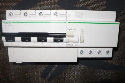DISJONCTEUR A9N18524 DIFFERENTIEL A9N18543 SCHNEIDER ELECTRIC 100A 300mA D et AC - Photo 1/4