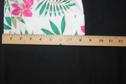 Stretch Rafaellla Low Cut Capri Pants White/Pink/Gold Flowers Women Size 8P - Picture 6 of 8