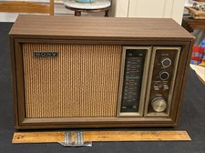 VTG 1975-1977 Sony Model TFM-9450W AM/FM Transistor Radio NO ANTENNA Faux Wood