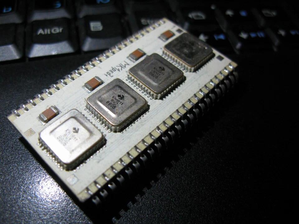 RARE vintage cpu ceramic DC30x DEC PDP f 11 ≈ 8080≈ MOS 6502≈ 4004≈ 8008 - Image 4 of 4