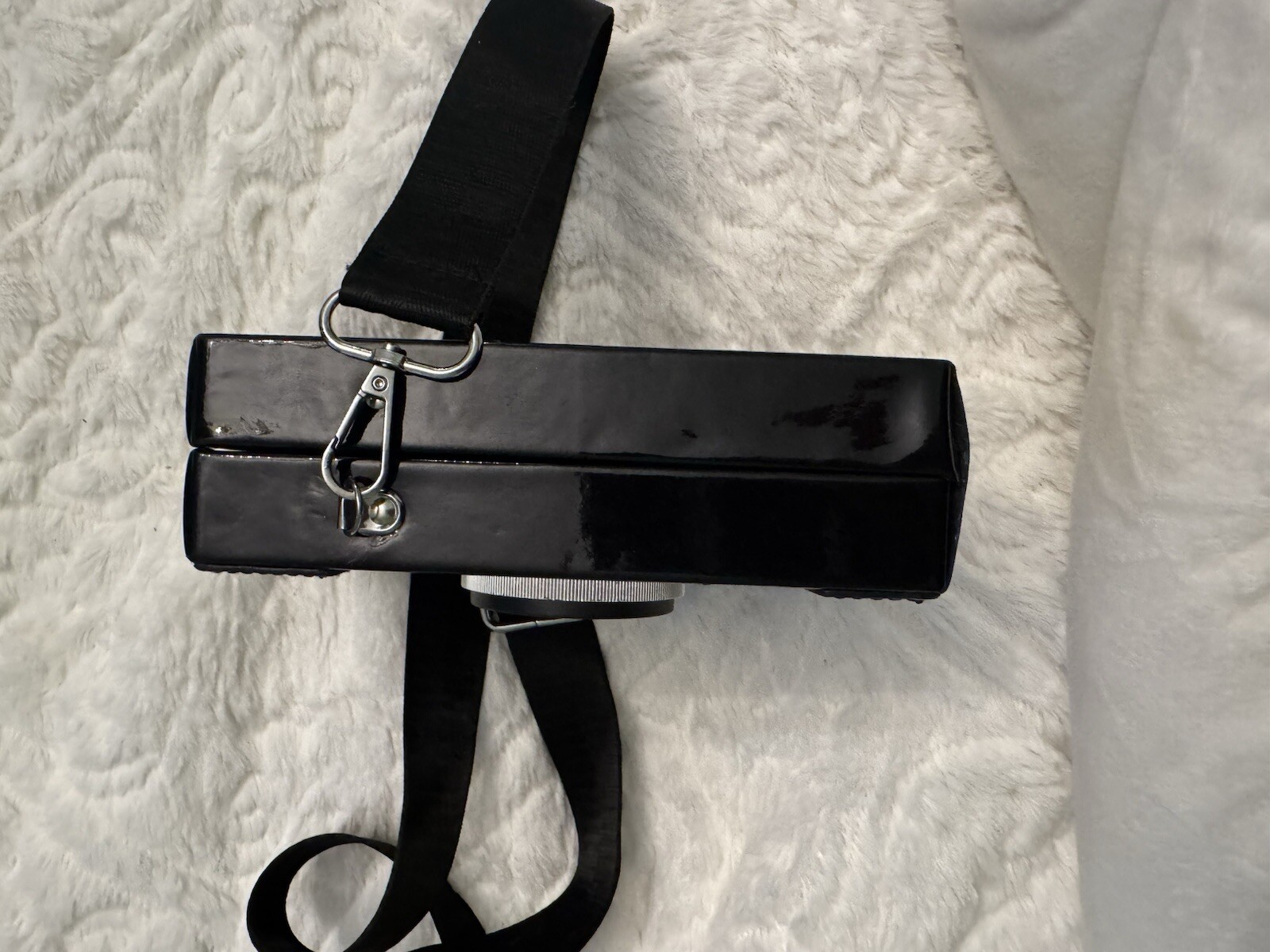 Classic Camera Shape Novelty Bag - image 8