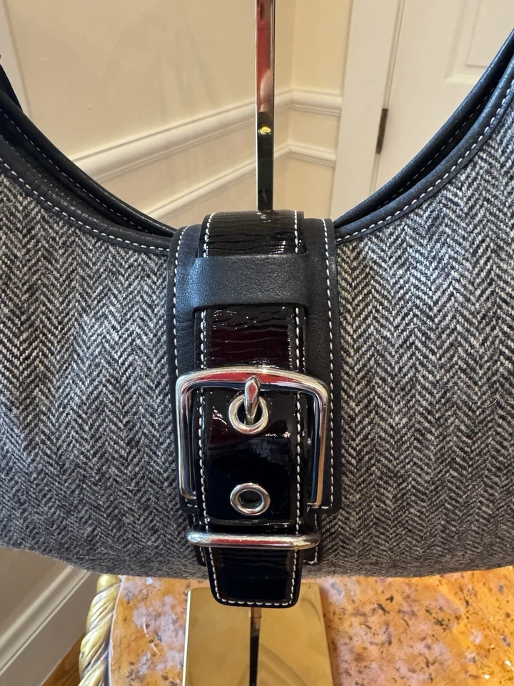 Coach SoHo women’s black/white herringbone wool/leather handbags - Image 3 of 4