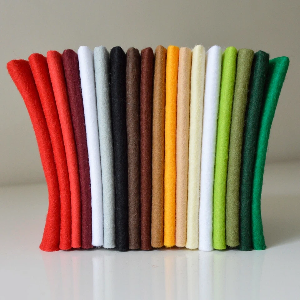 Selección de paquetes de fieltro artesanal navideño | 18 hojas | Mezcla de lana | Opciones de tamaño