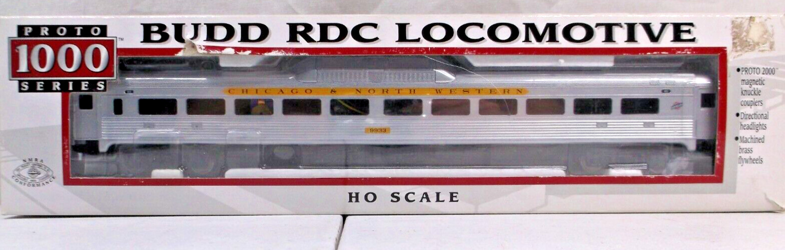 HO Proto 1000 C&NW RDC car in original box (lot 2463)