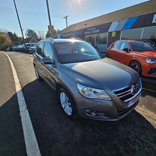 VOLKSWAGEN TIGUAN 2.0 TDI Sport Grey Manual Diesel 2009 - Picture 3 of 15