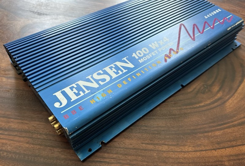 Jensen A432BBE 4-Channel MOSFET Car Audio Amplifier 100W x4 RMS - Tested READ