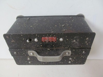 VTG cast iron speckled rectangular Strongbox  X142 Combination works 8 x 4