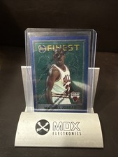 1995-96 Topps Finest Basketball Cards 25