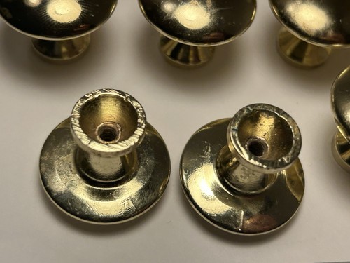 Lotto 41 pomelli tiranti rotondi per cassetti in ottone lucido con ferramenta - Foto 17 di 18