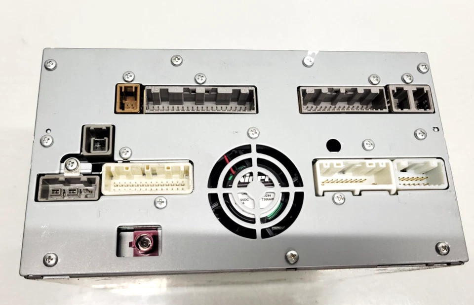 Unidad principal de navegación receptor de radio Infiniti QX50 2016-2017 25915-9GE1D Foto 2 de 4