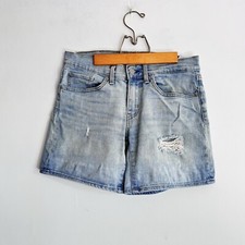 Levi  s Denim Shorts Mid Rise Light Wash Distressed Women  s Size 27 Inseam 6  