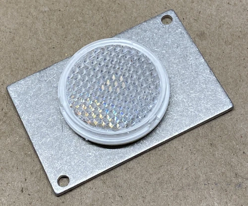 Eaton Retro Reflector 1.25" Diameter 6200A-S8350      (F)