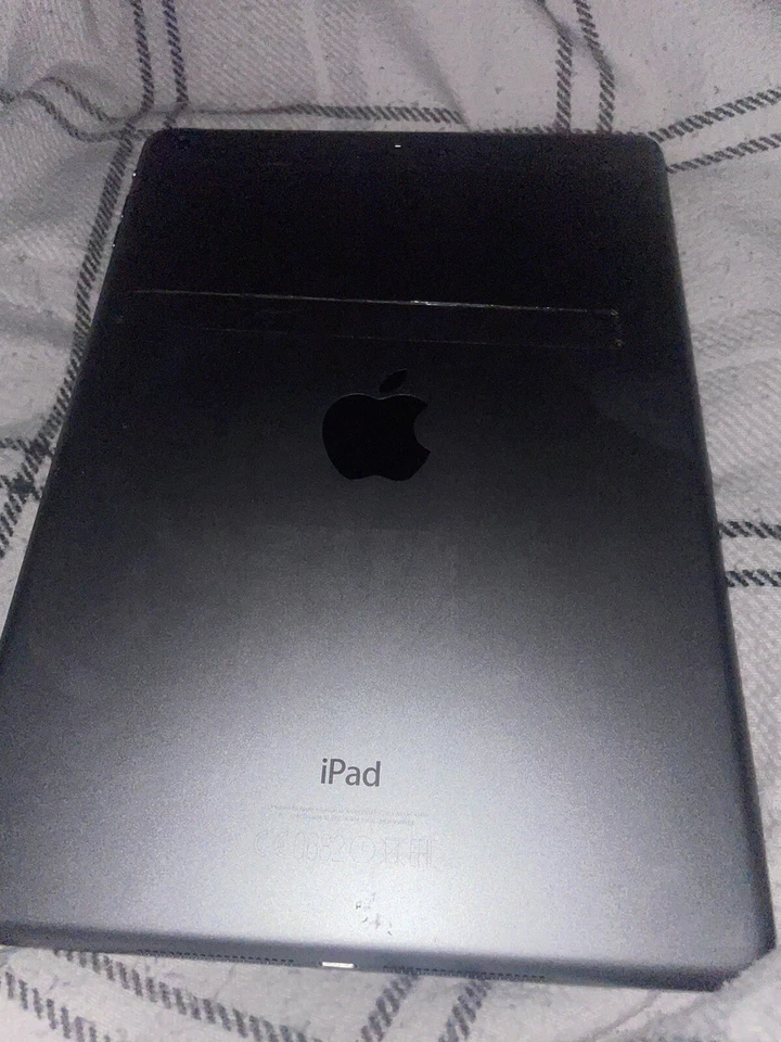Apple iPad Air (1st generation) · 16GB · Wi-Fi, photo 3 of 3