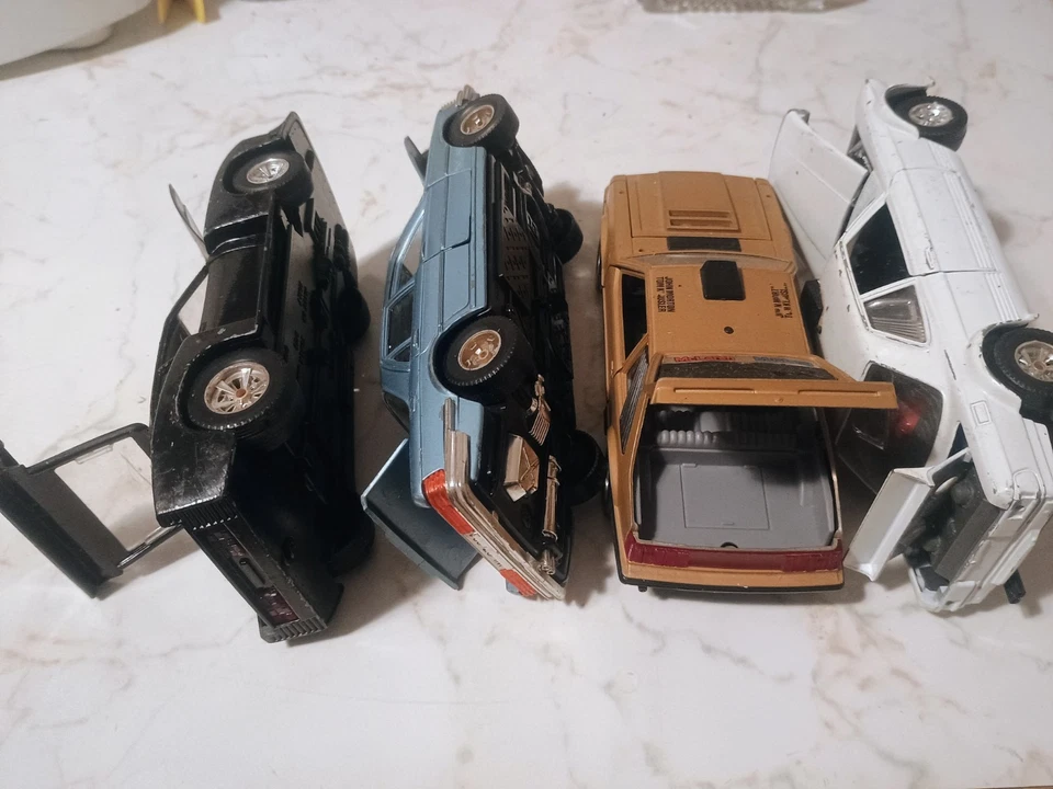 Burago Stock Mercedes 450 Sel-Ford Capri Turbo-Ford Mustang-Mercedes 450SC - Immagine 4 di 4