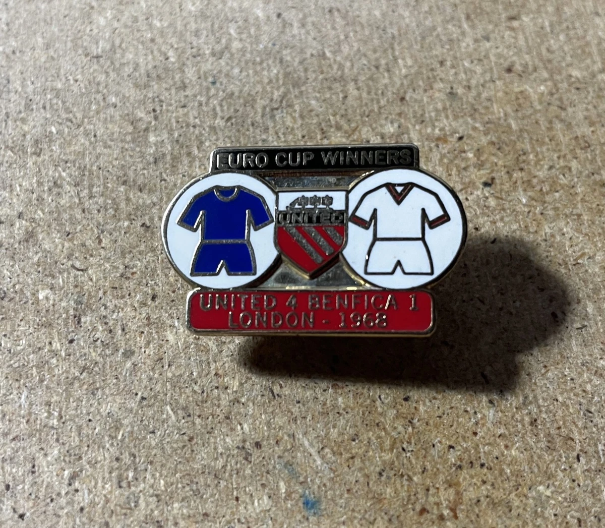 マンチェスター・ユナイテッド 1968 EUROPEAN カップウィナーバッジ 1968 european cup final products for sale | eBay UK