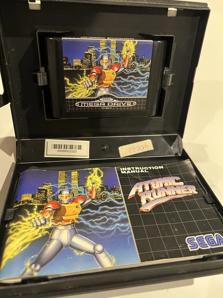 Atomic Runner - Sega Mega Drive - Boxed and complete - Tested, working! - Image 4 of 4