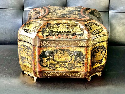 Chinese Export Tea Caddy circa 1830 melon shape, regency gilded