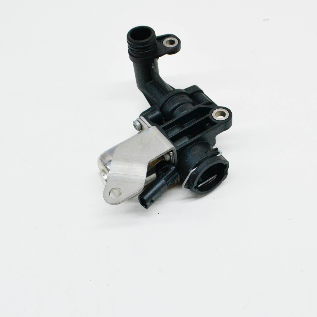 MERCEDES BENZ ML W164 Engine Cooling Shut-Off Valve A1562030164 