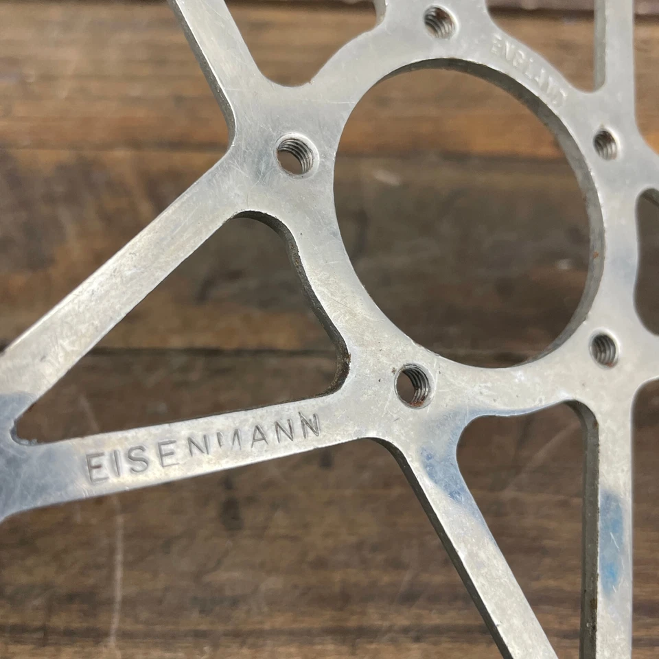 Plato vintage Eisenmann Track Sprocket 52 copo de nieve nuevo en stock Inglaterra Foto 3 de 4