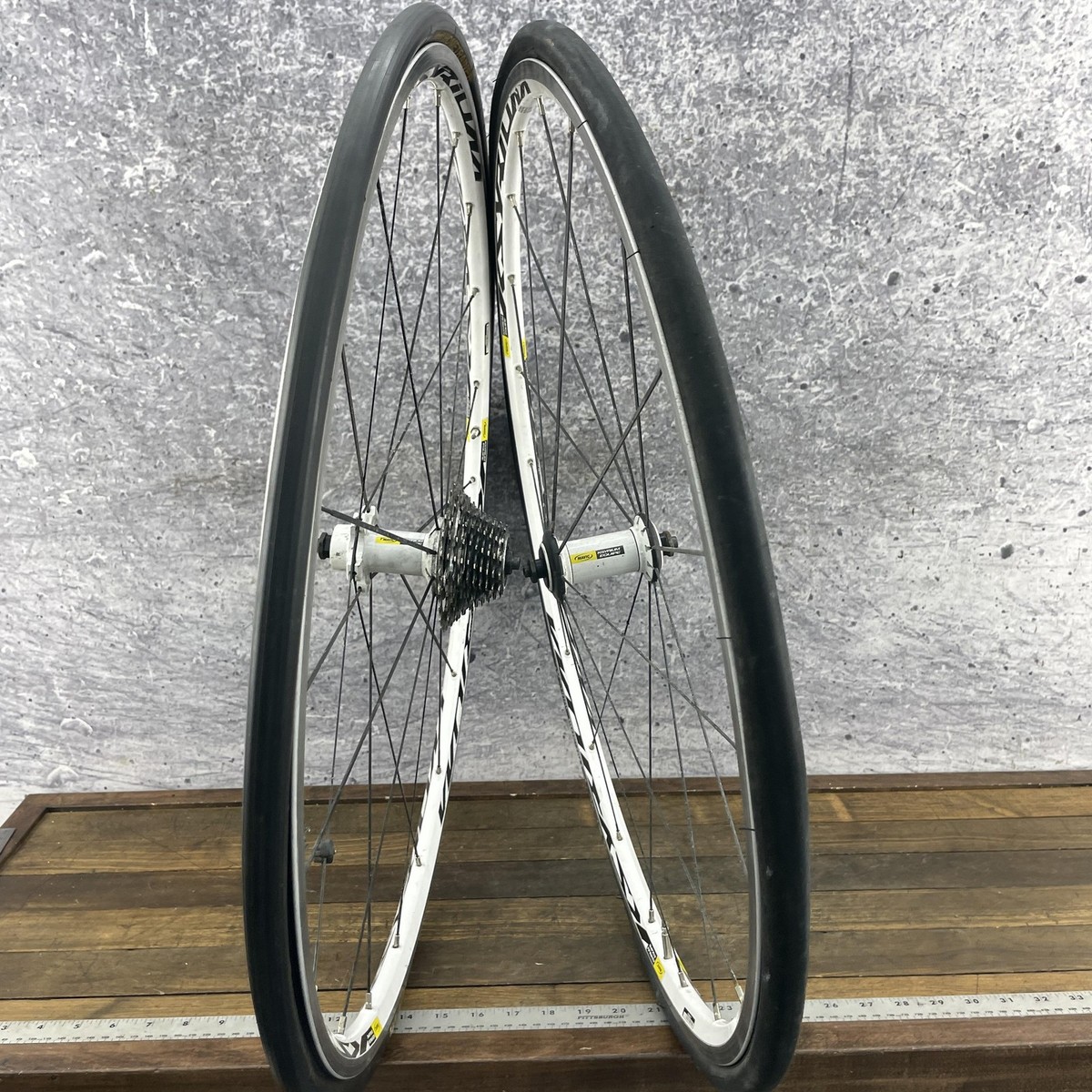 Mavic Ksyrium Equipe 700C WHite Wheelset Road Clincher Rim Shimano