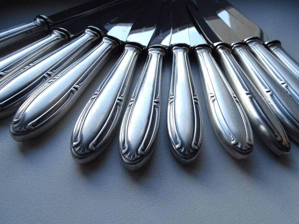 12 couteaux en métal argenté RENEKA modele ART DECO - 12 pers - 25 cm - LOT 1 - Photo 2/4