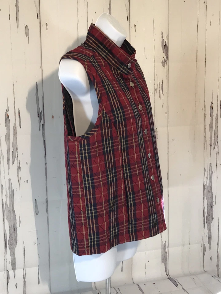 Baxter & Wells 小号绗缝背心红色格子带银色卡扣尺寸 PM — 第 4/4 张图片
