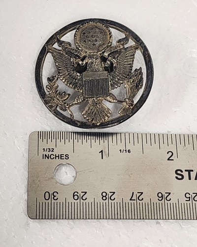 VTG Authentic US Air Force USAF Enlisted Hat Cap Badge Insignia NH - Picture 2 of 3