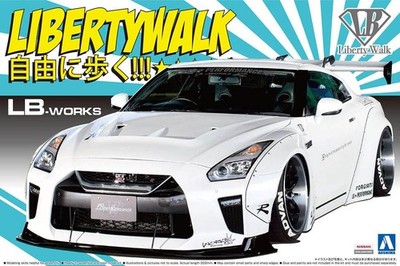 Nissan GT-R R35 LB Works type 1.5 ADVAN Tires 1:24 Model Kit Aoshima 055908